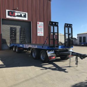 Quad Dog Trailer With Hydraulic Front And Rear Loading Ramps