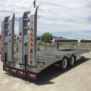Custom Metalic Silver Tandem Axle Trailer With Pintle Hitch
