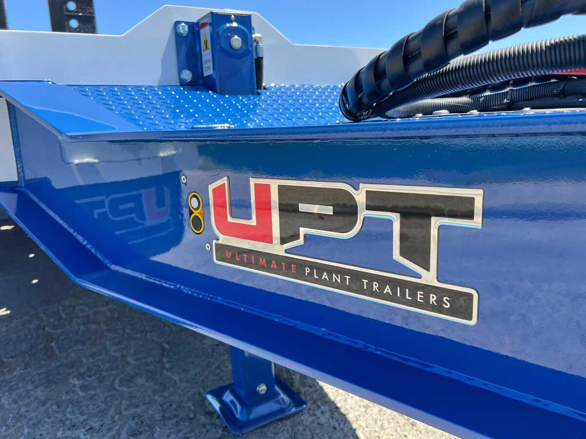 Ultimate Plant Trailers close up of chrome badge and mudflaps